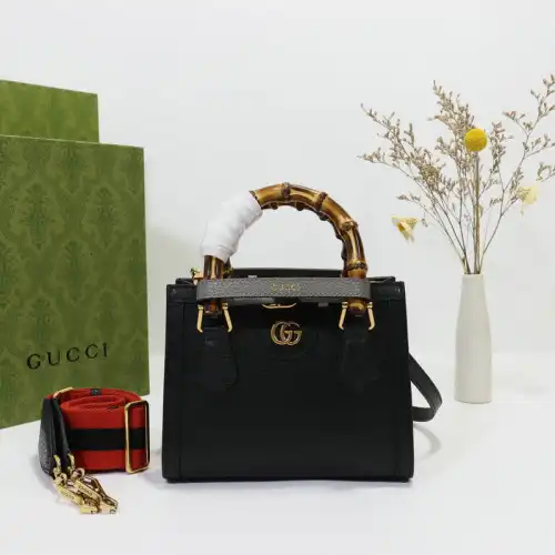 G*u*i bag 2206dj0037