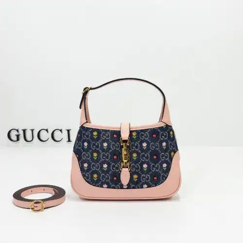 G*u*i bag 2206dj0057