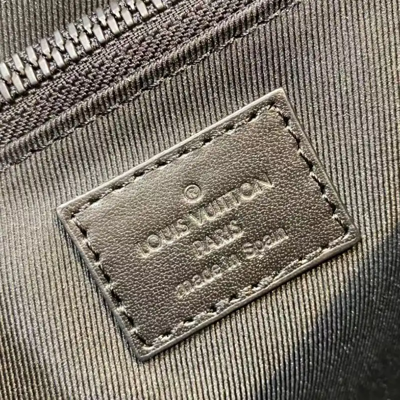 LV Bag 2206HT0008