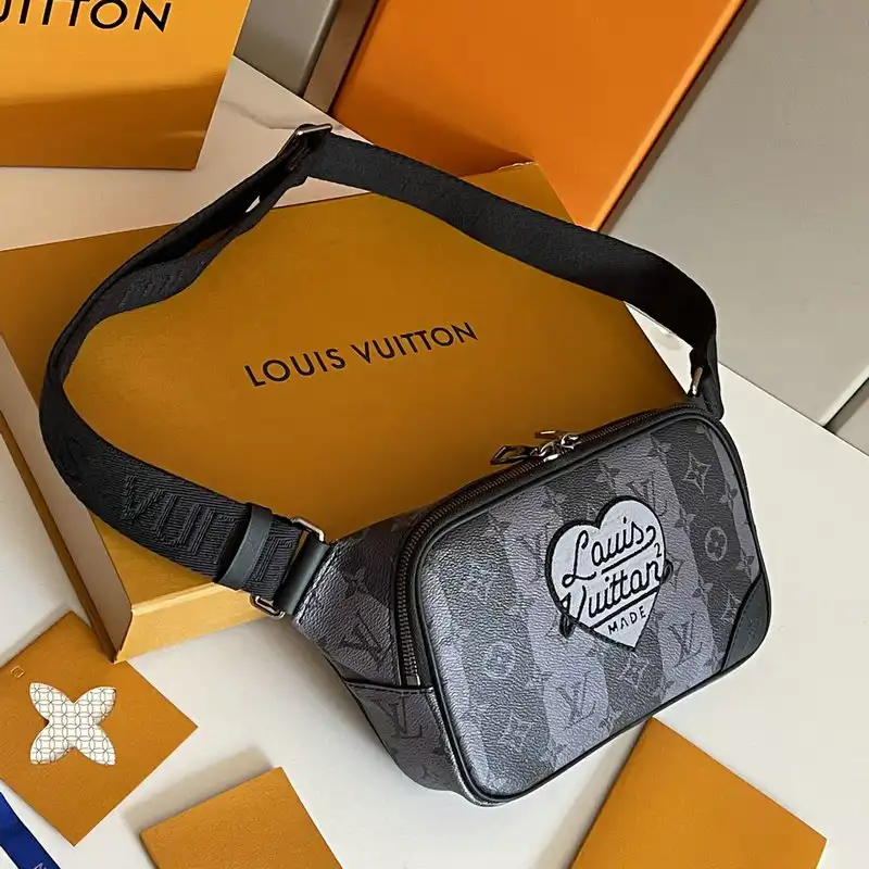 LV Bag 2207PL0008