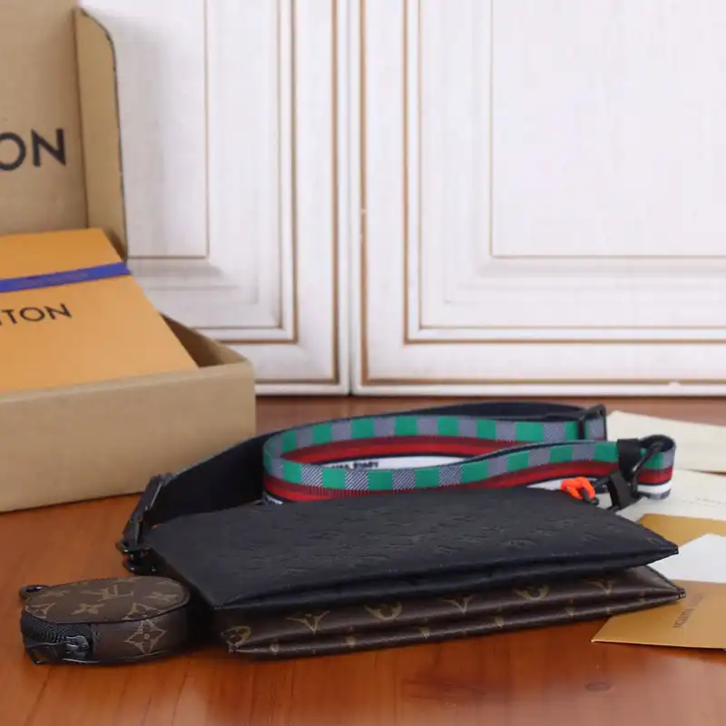 LV Bag 2207YA0002