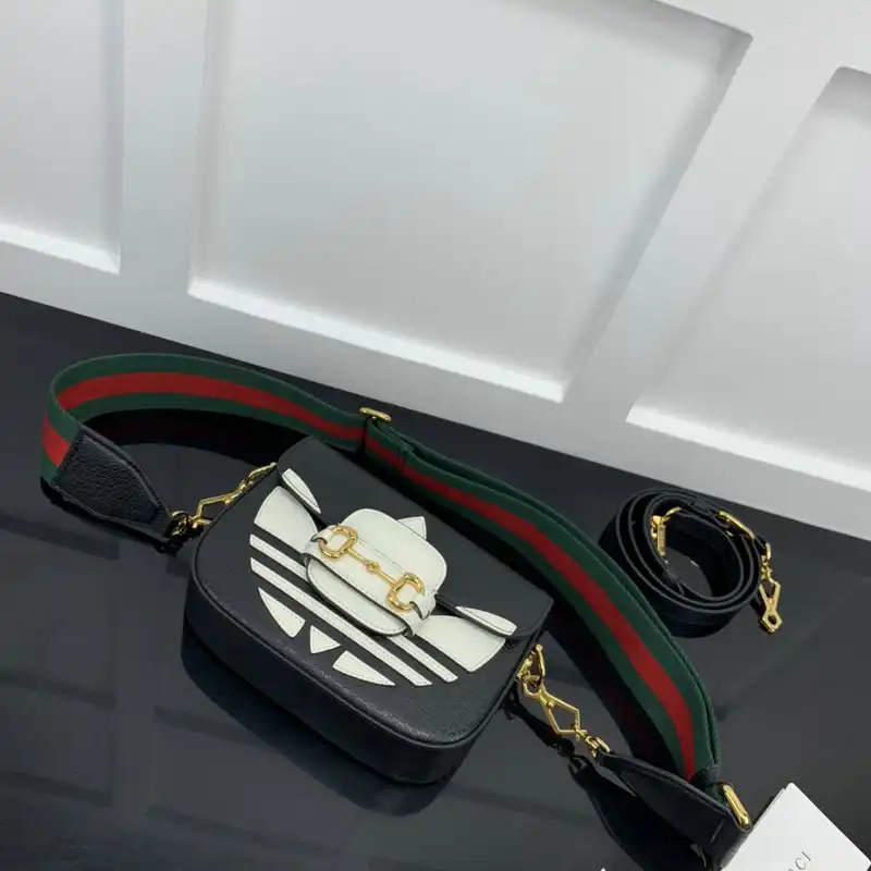 G*u*i bag 2207ya0039