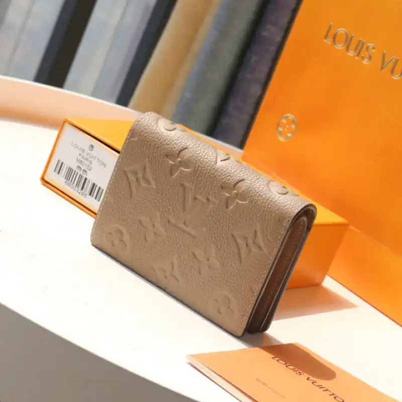 LV Bag 2208DJ0031