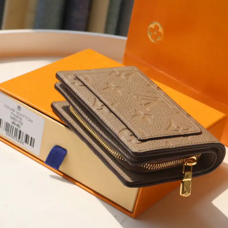 LV Bag 2208DJ0031