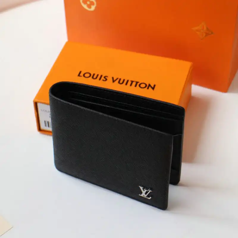 LV Bag 2208DJ0033