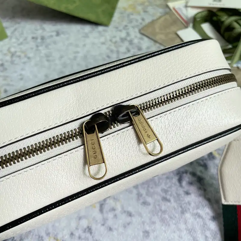 G*u*i bag 2208dj0039