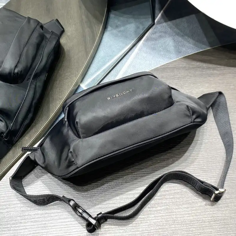Givenchy Bag 2209SW0073