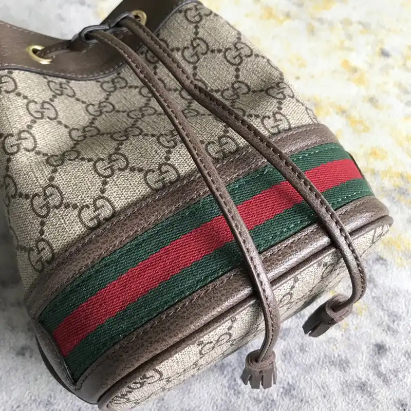 G*u*i bag 2210dj0034