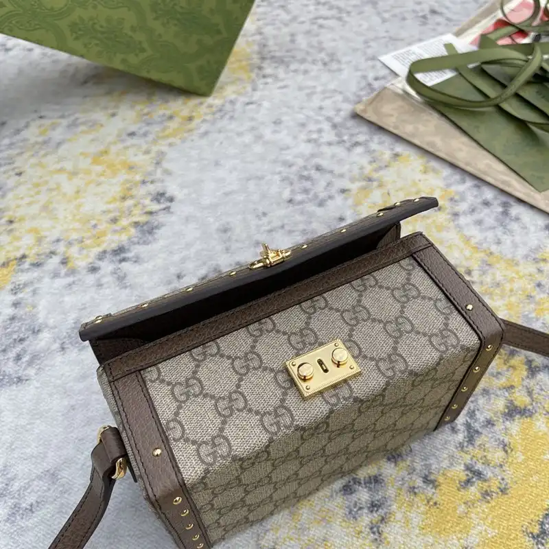 G*u*i bag 2210dj0038