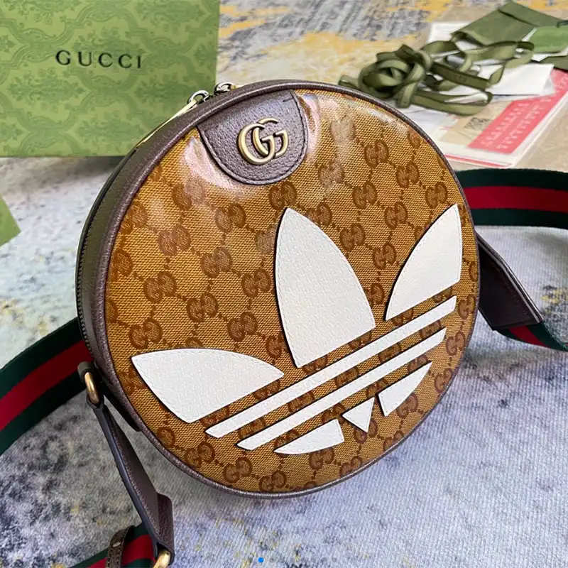 G*u*i bag 2210ht0001