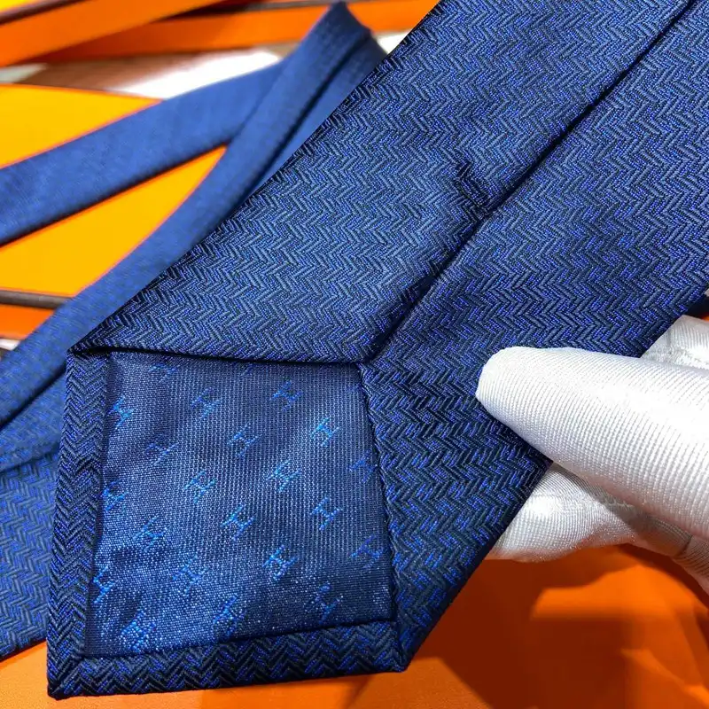 TIES Tie 2210WH0221