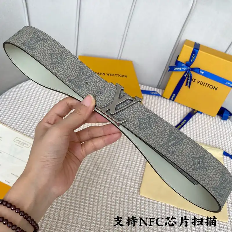LV Belts 2210XA0148