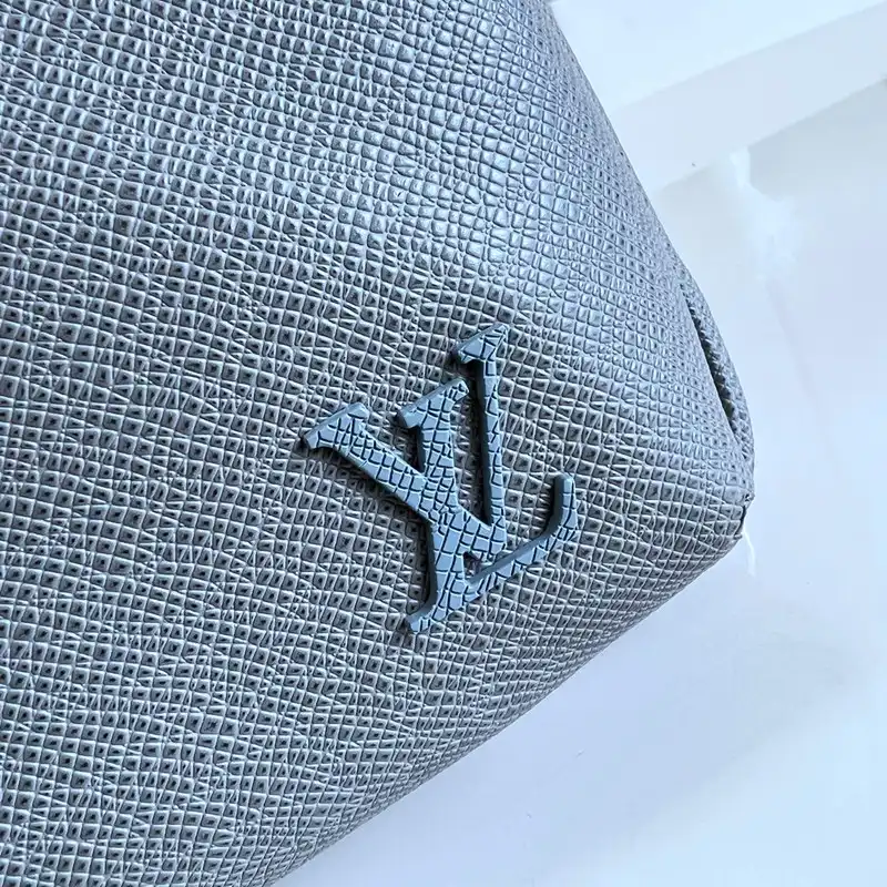 LV Bag 2210YA0085