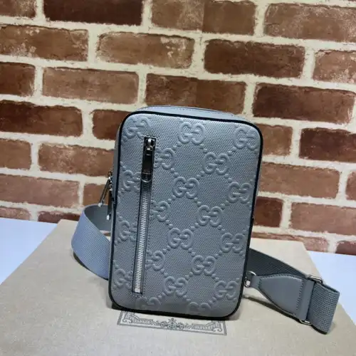 G*u*i bag 2210ya0112