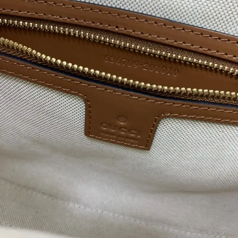 G*u*i bag 2210ya0137