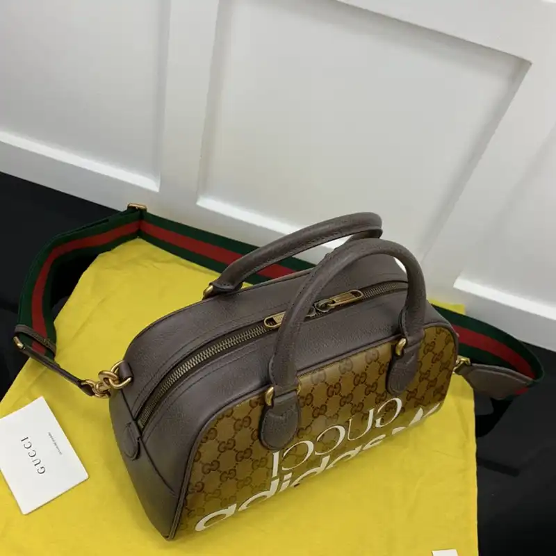 G*u*i bag 2210ya0144