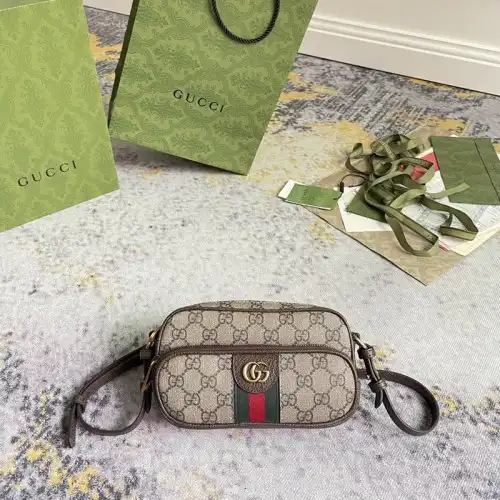 G*u*i bag 2211dj0026