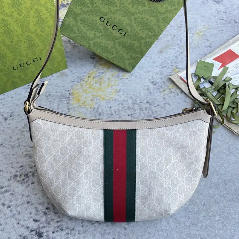 G*u*i bag 2211dj0031