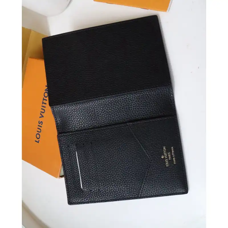 LV Bag 2211DJ0046