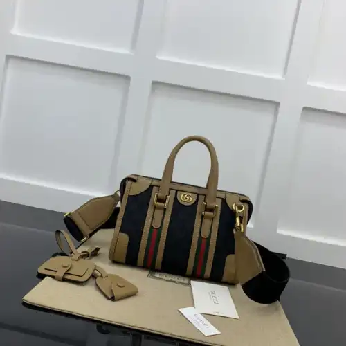 G*u*i bag 2211ya0019