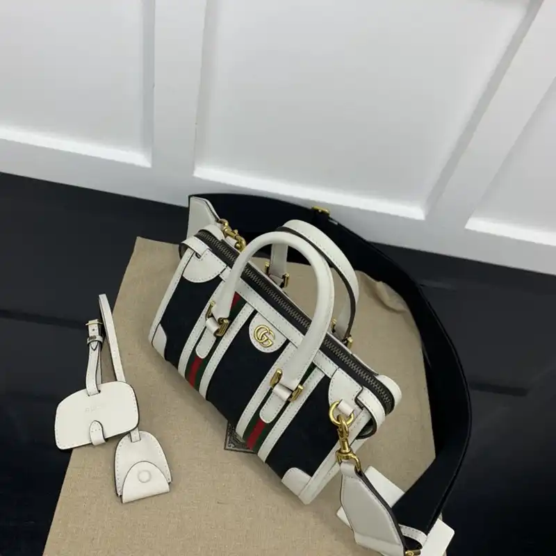 G*u*i bag 2211ya0020