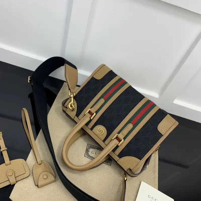 G*u*i bag 2211ya0023