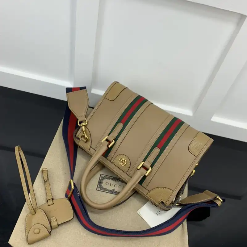G*u*i bag 2211ya0026