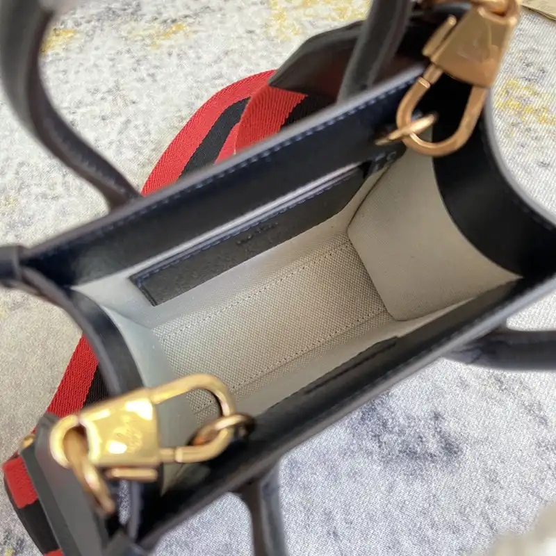 G*u*i bag 2212dj0035