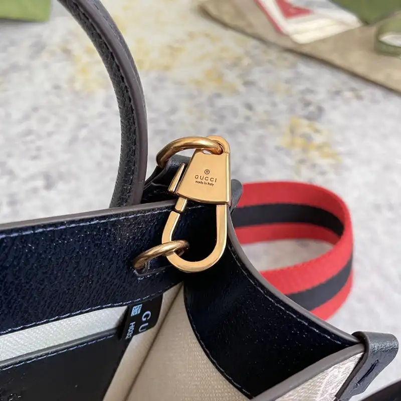 G*u*i bag 2212dj0035