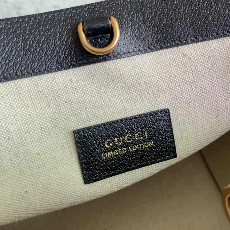 G*u*i bag 2212dj0036