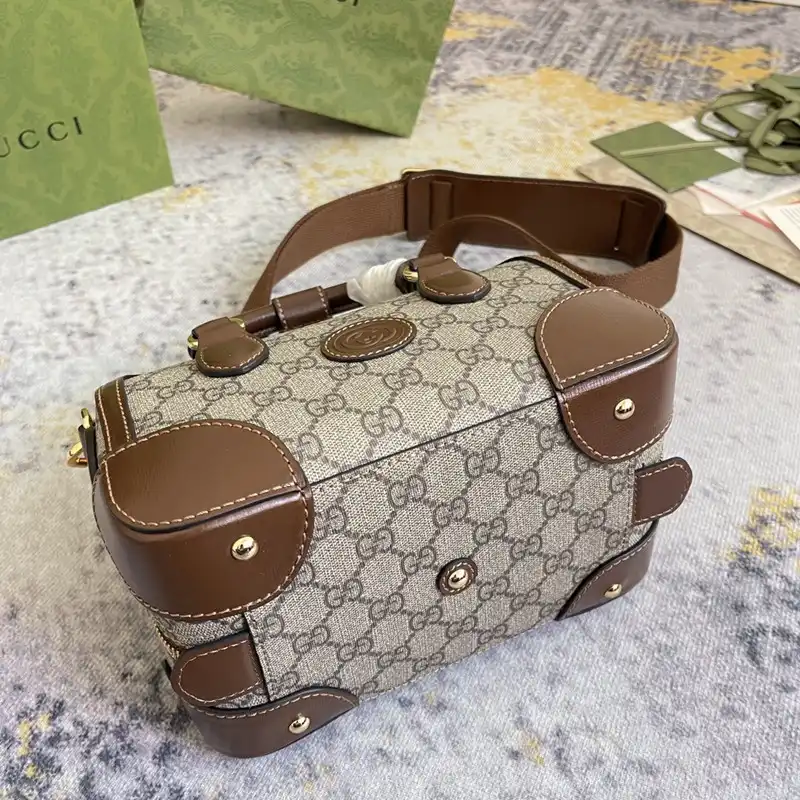 G*u*i bag 2212dj0042