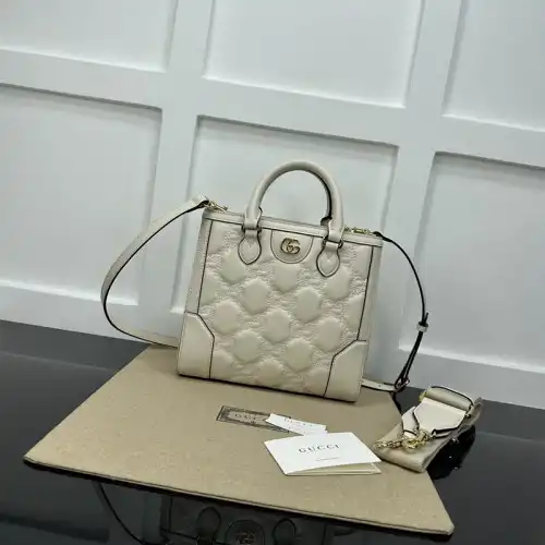 G*u*i bag 2212ya0001