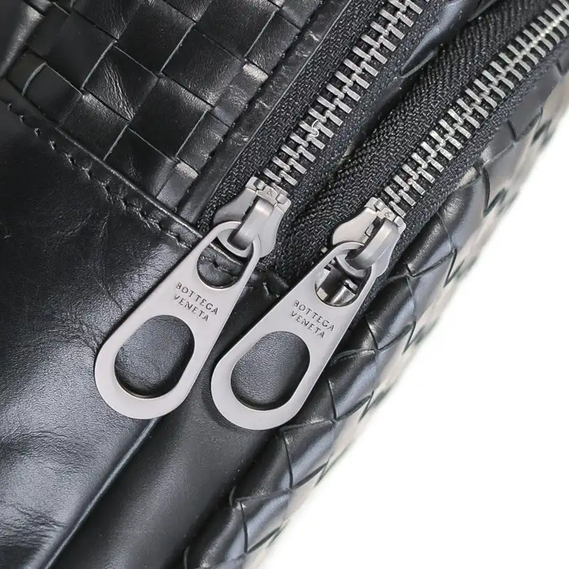 bo*te*ga Ve*ne*ta bag 2212yz0053