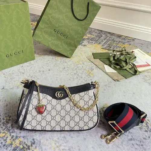 G*u*i bag 2301dj0007