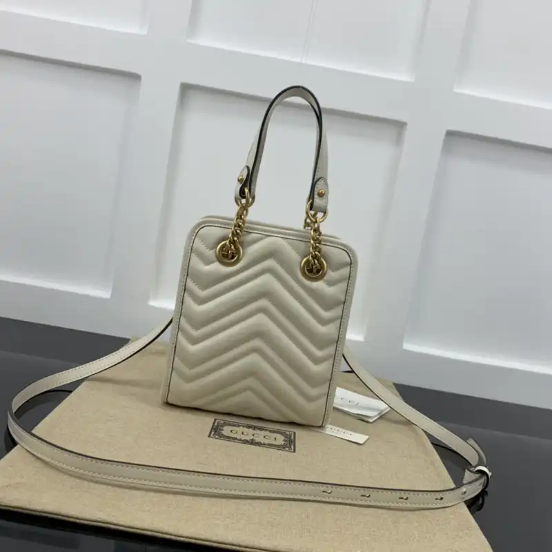 G*u*i bag 2301ya0003