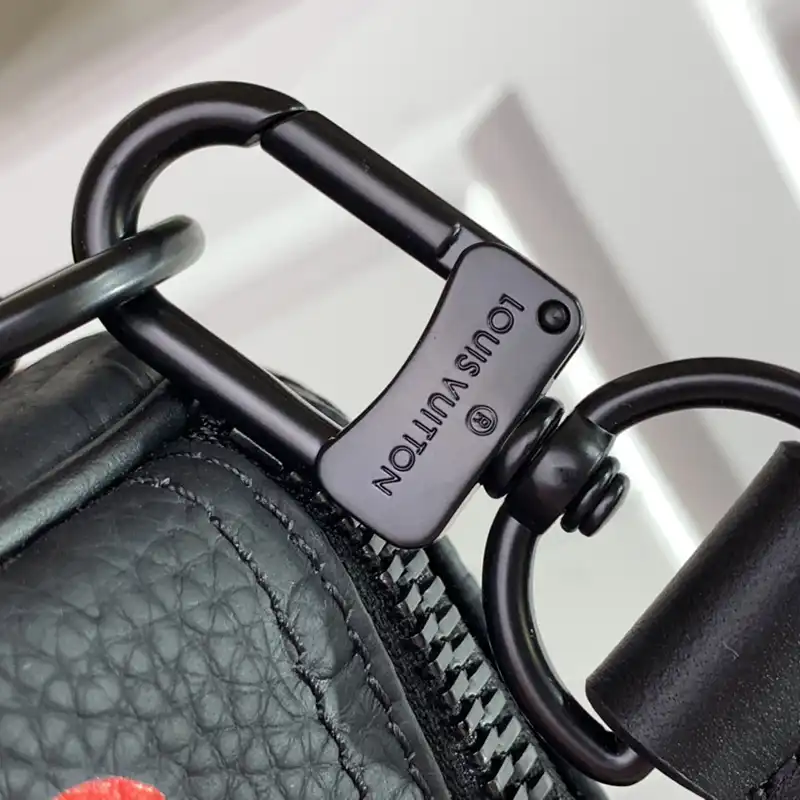 LV Bag 2304DJ0004