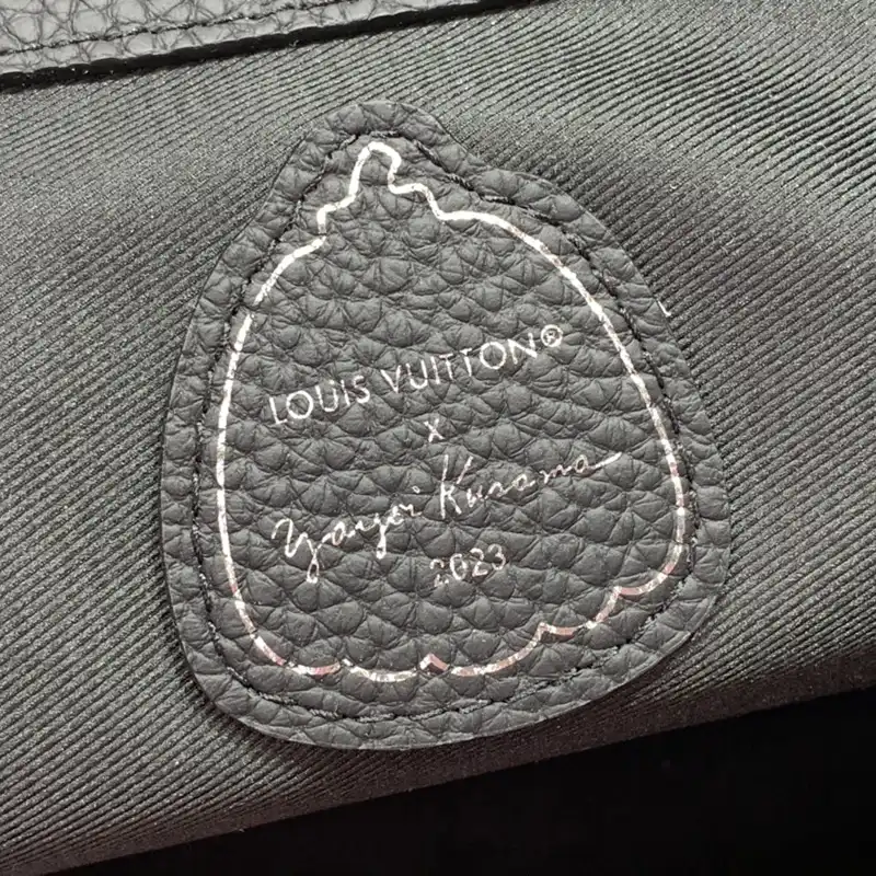 LV Bag 2304DJ0004