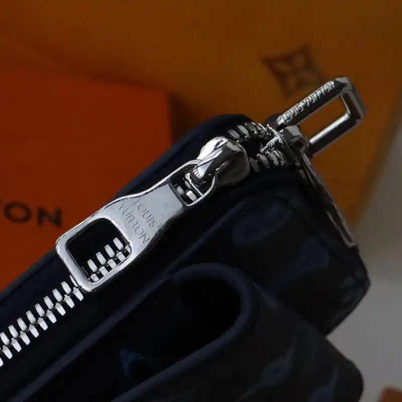 LV Bag 2304DJ0126