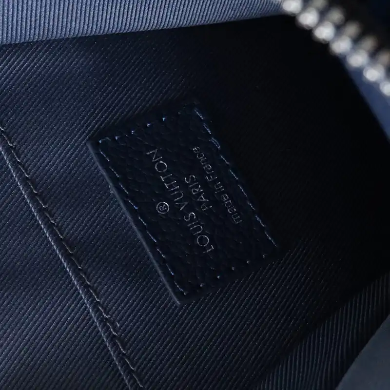 LV Bag 2304DJ0126
