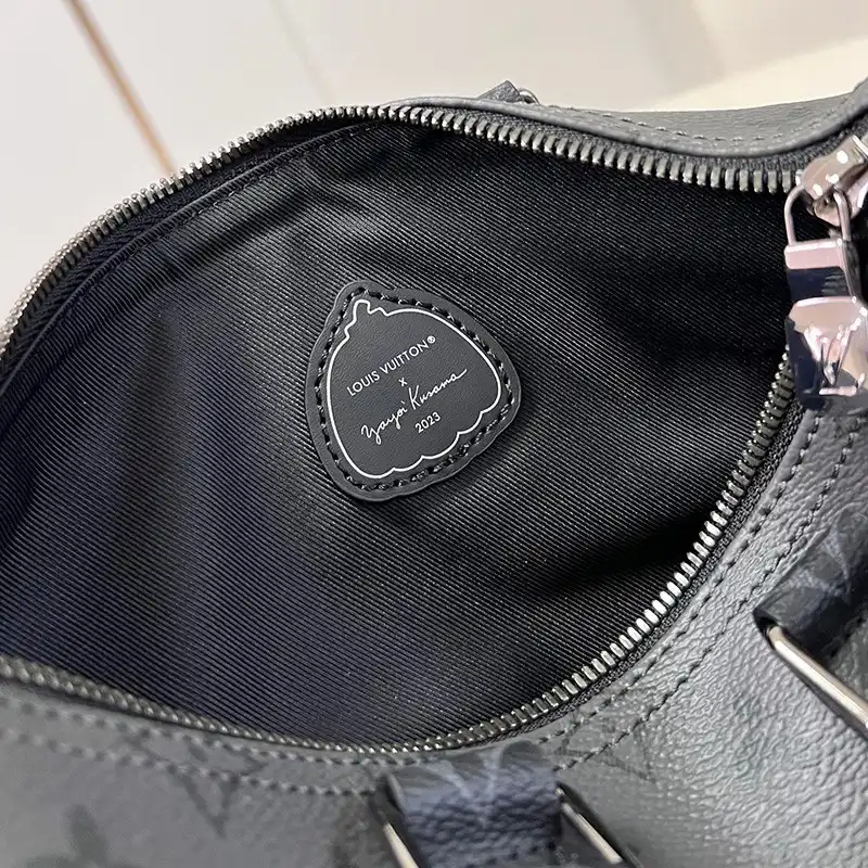 LV Bag 2304YA0003