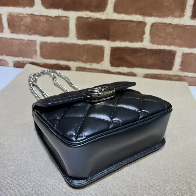 G*u*i bag 2304ya0083