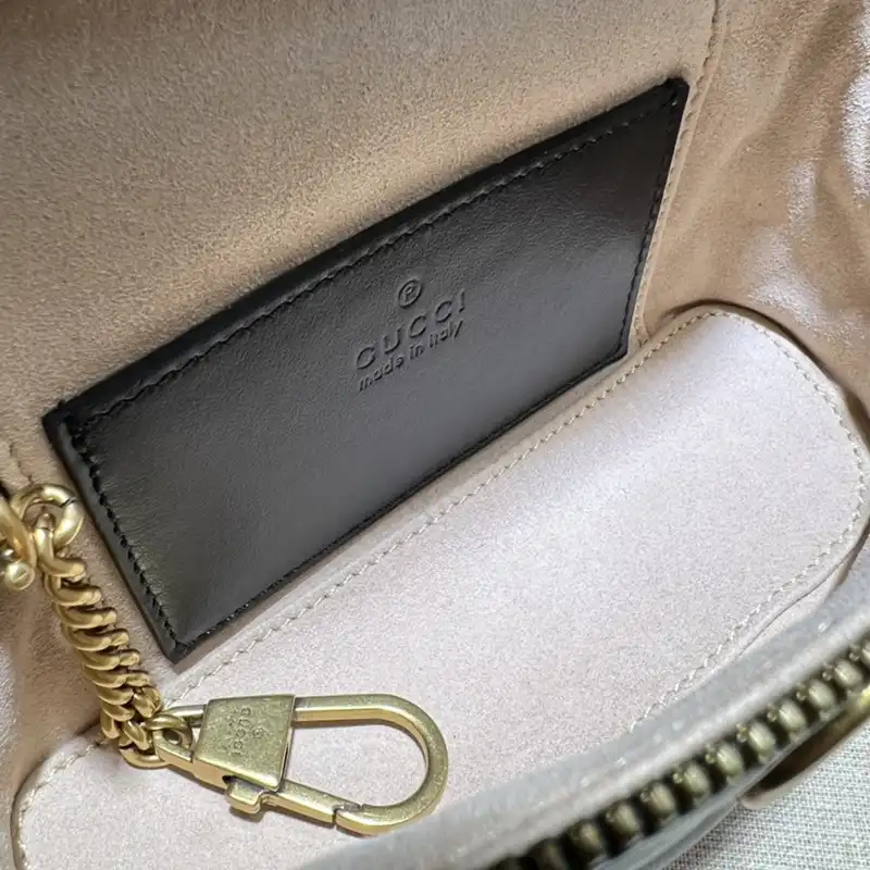 G*u*i bag 2304ya0085