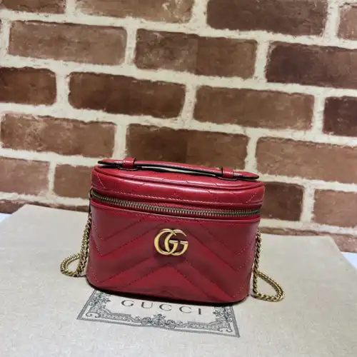 G*u*i bag 2304ya0086