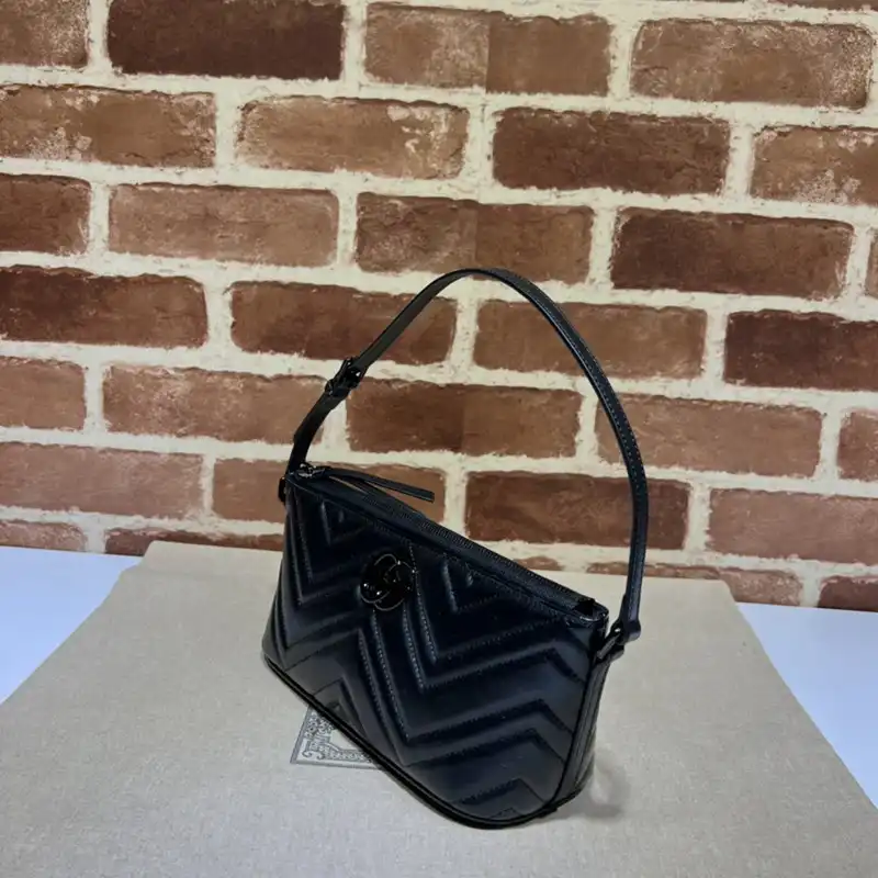 G*u*i bag 2304ya0092