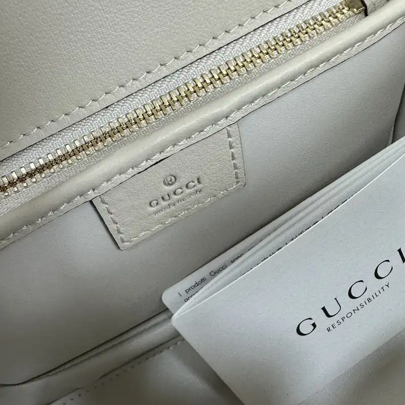 G*u*i bag 2304ya0111