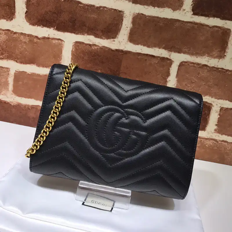 G*u*i bag 2304ya0127