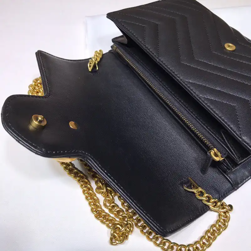 G*u*i bag 2304ya0127