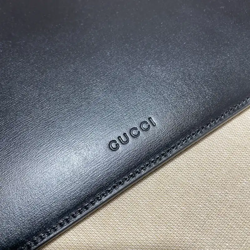 G*u*i bag 2304ya0130