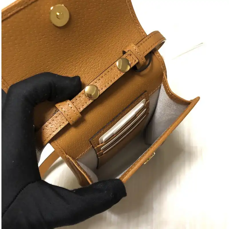 G*u*i bag 2304ya0139