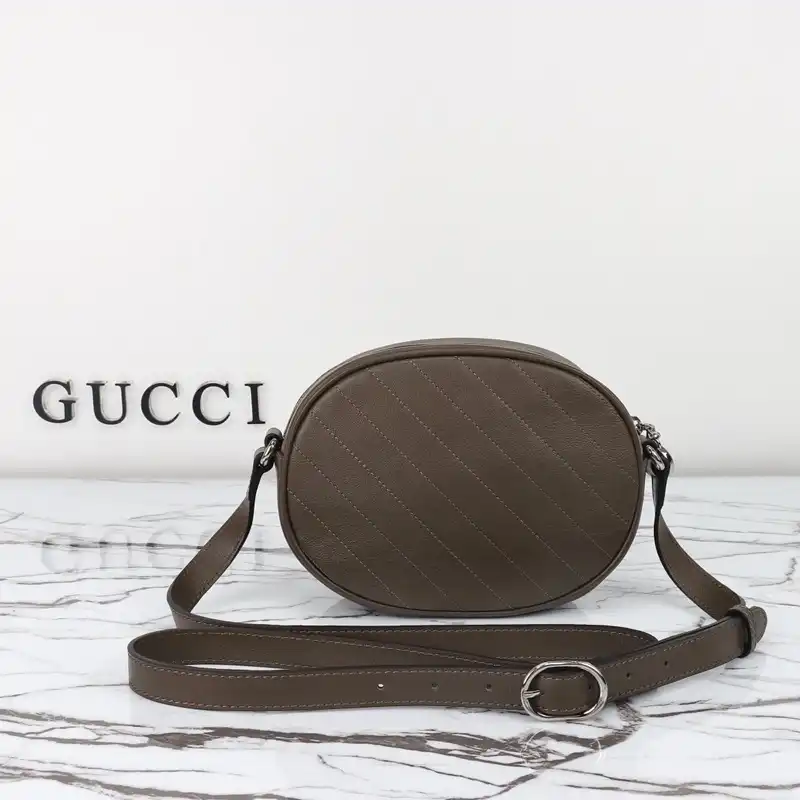 G*u*i bag 2309ya0042